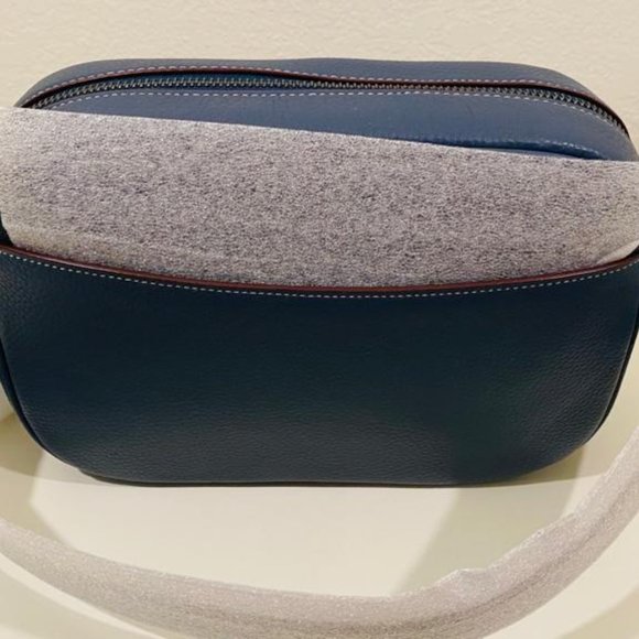 Coach X Peanuts Jamie Camera Bag With Snoopy Ski Motif - Picture 3 of 4